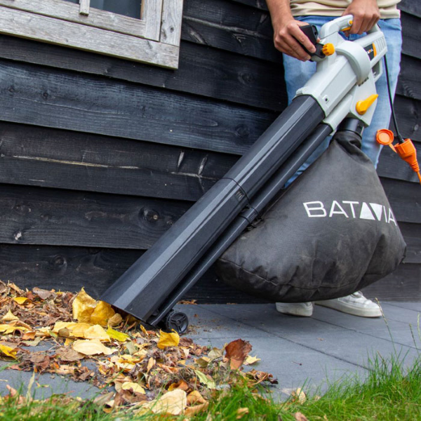 električni puhalnik-sesalnik-mulčer listja 3300w 40l batavia 3v1