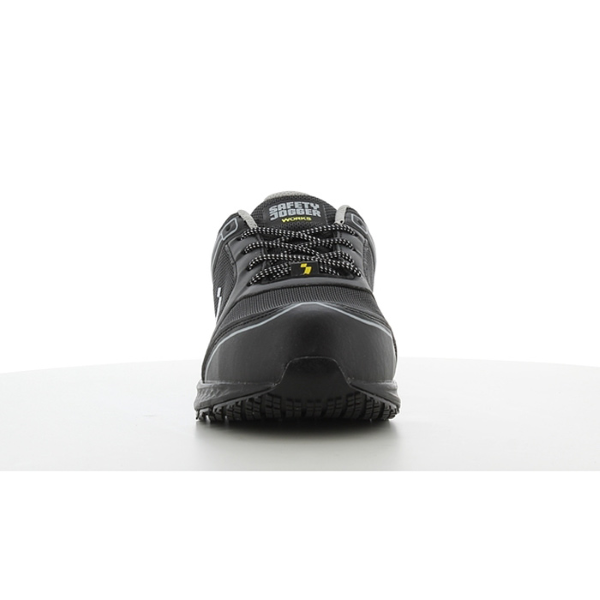 zaščitni čevlji s1 src safety jogger balto št.45 nizki zaščitni čevlji s1 src safety jogger balto št.45 nizki